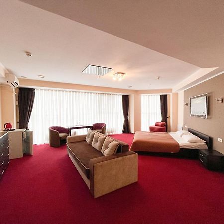 Mark Plaza Hotel Mykolaiv Habitación foto