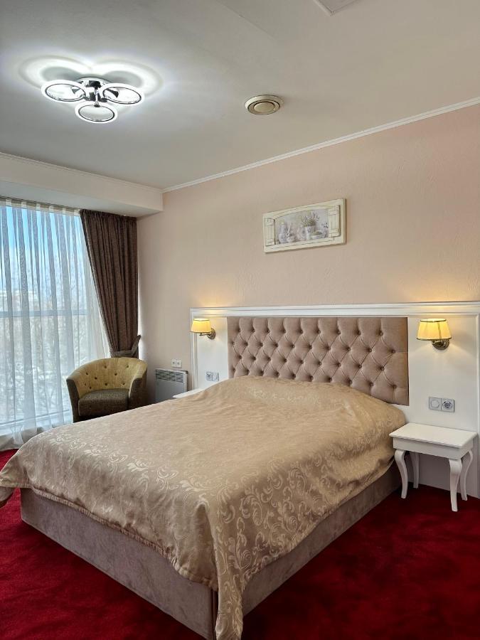 Mark Plaza Hotel Mykolaiv Exterior foto