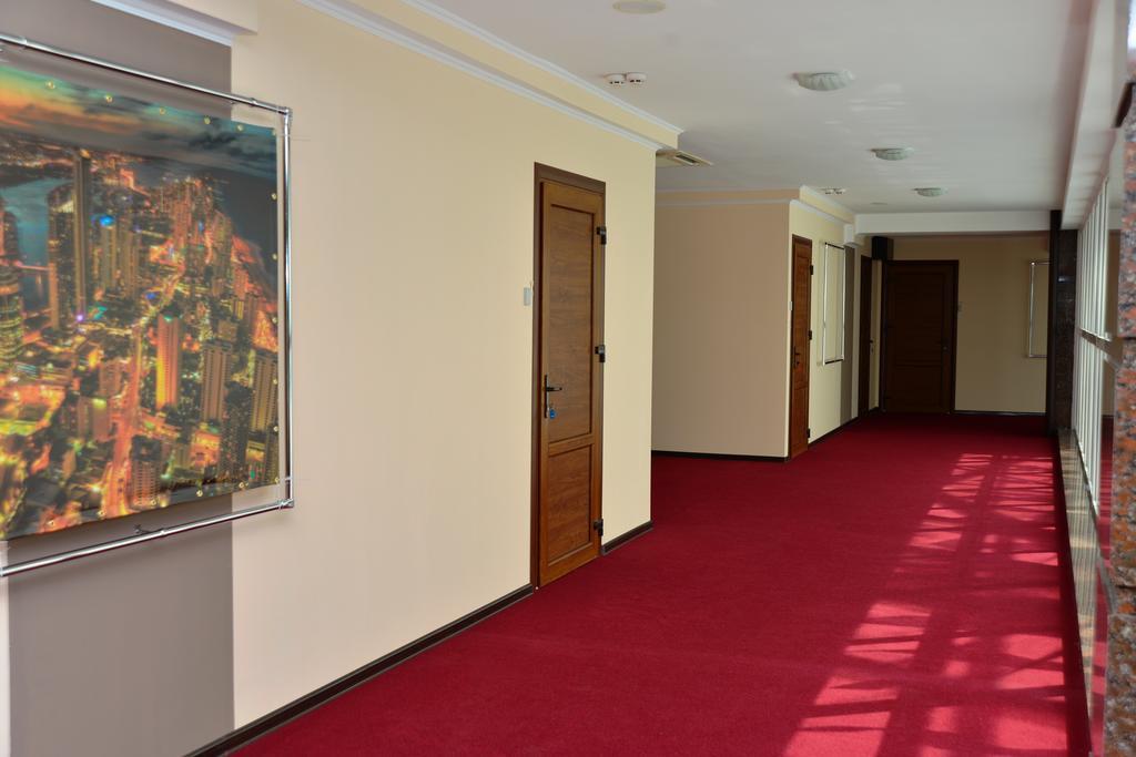 Mark Plaza Hotel Mykolaiv Exterior foto