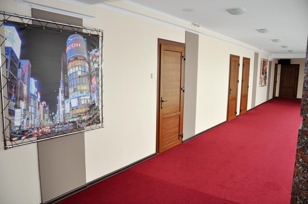 Mark Plaza Hotel Mykolaiv Exterior foto