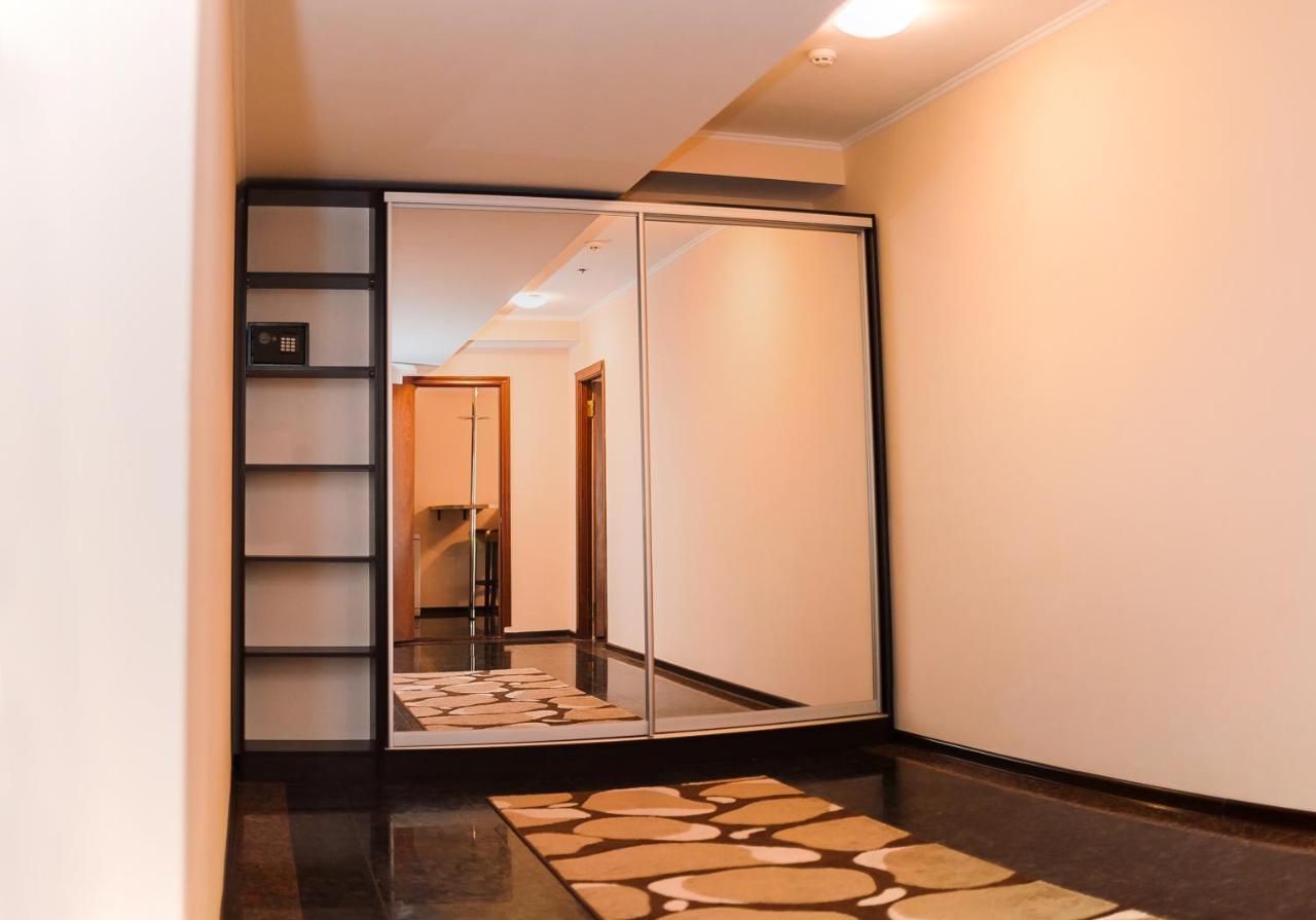 Mark Plaza Hotel Mykolaiv Exterior foto